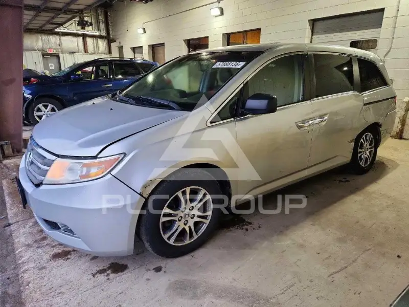 2013 Honda ODYSSEY photo