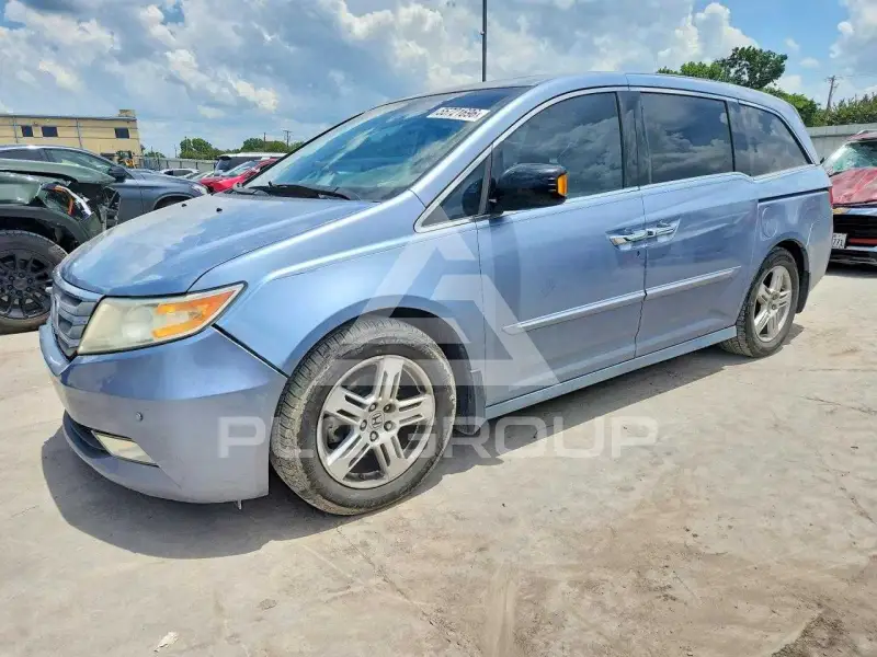 2013 Honda ODYSSEY фото