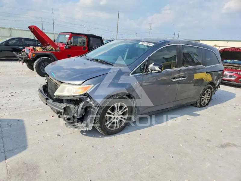 2013 Honda ODYSSEY photo