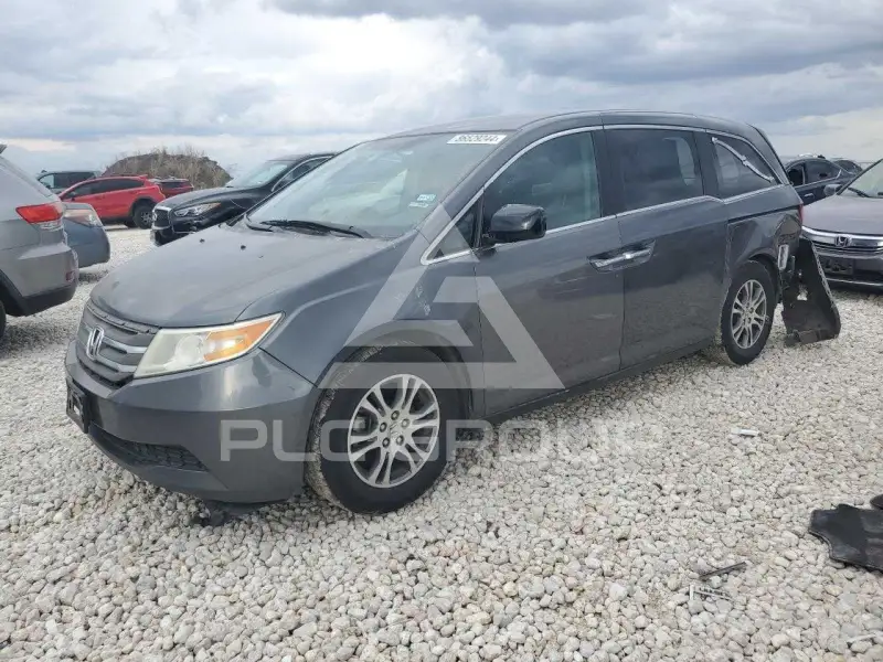 2013 Honda ODYSSEY фото
