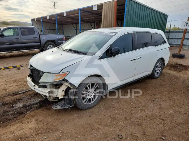2013 Honda ODYSSEY photo