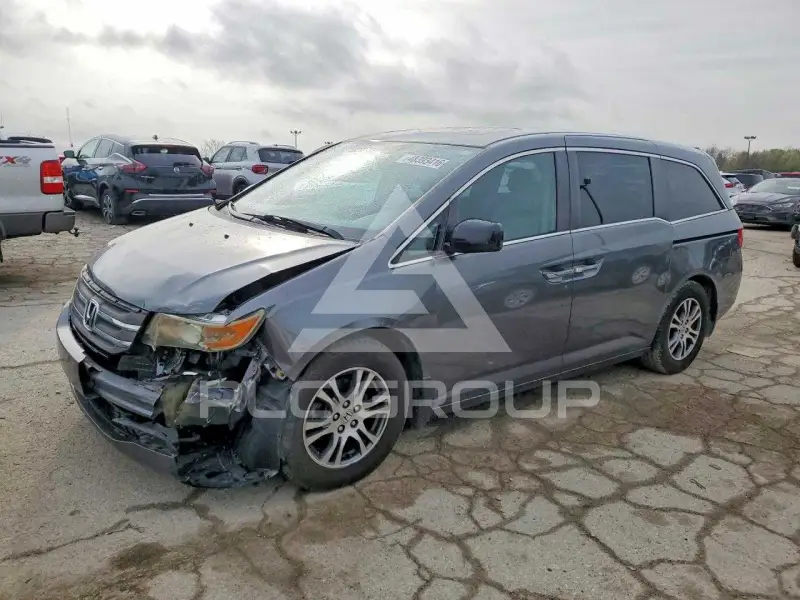 2013 Honda ODYSSEY photo