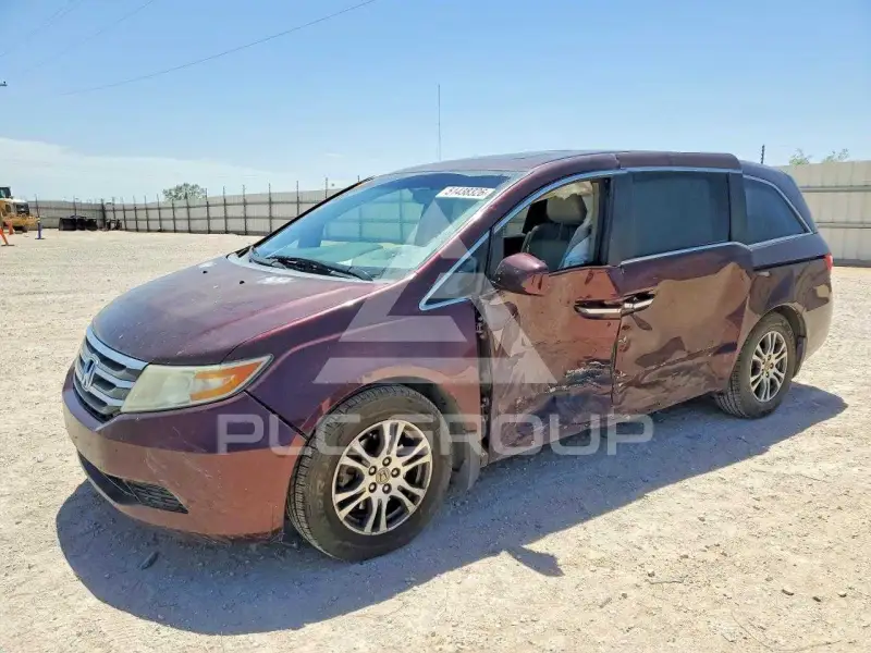 2013 Honda ODYSSEY фото
