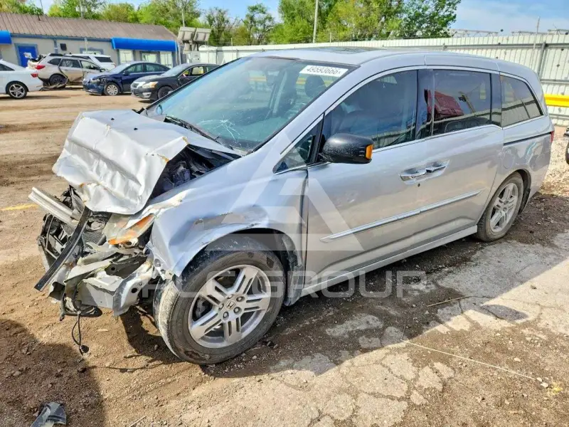 2013 Honda ODYSSEY photo