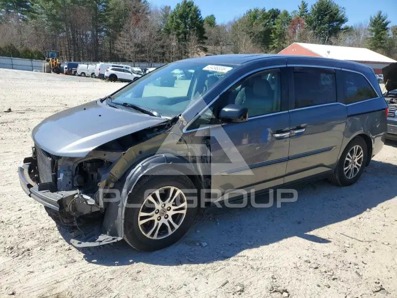 2013 Honda ODYSSEY фото