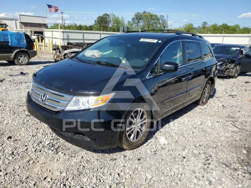2013 Honda ODYSSEY фото