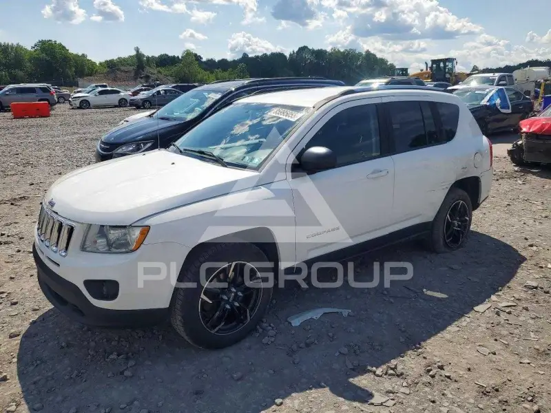 2013 Jeep COMPASS photo