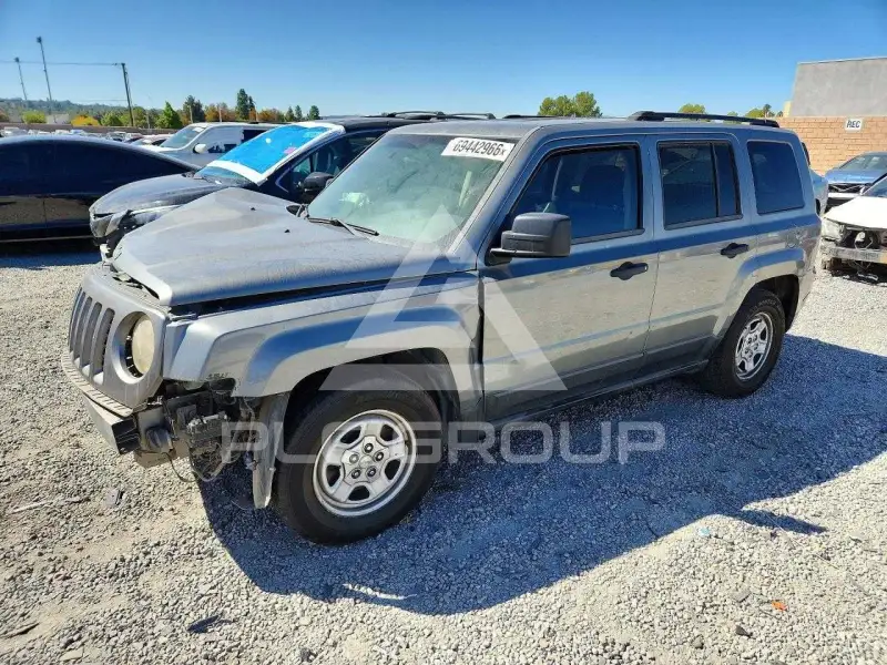 2013 Jeep PATRIOT photo