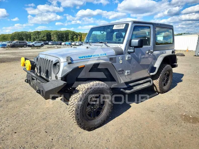 2013 Jeep WRANGLER фото