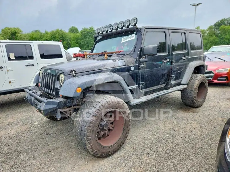 2013 Jeep WRANGLER фото