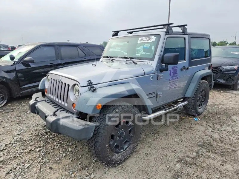 2013 Jeep WRANGLER фото