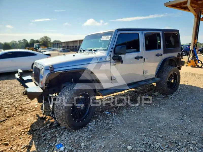 2013 Jeep WRANGLER фото