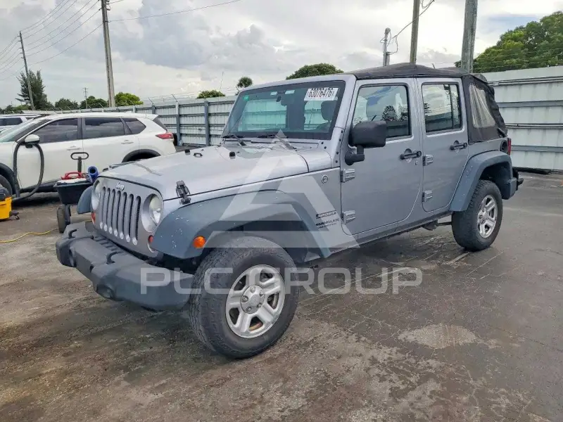 2013 Jeep WRANGLER photo