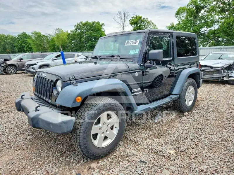 2013 Jeep WRANGLER фото