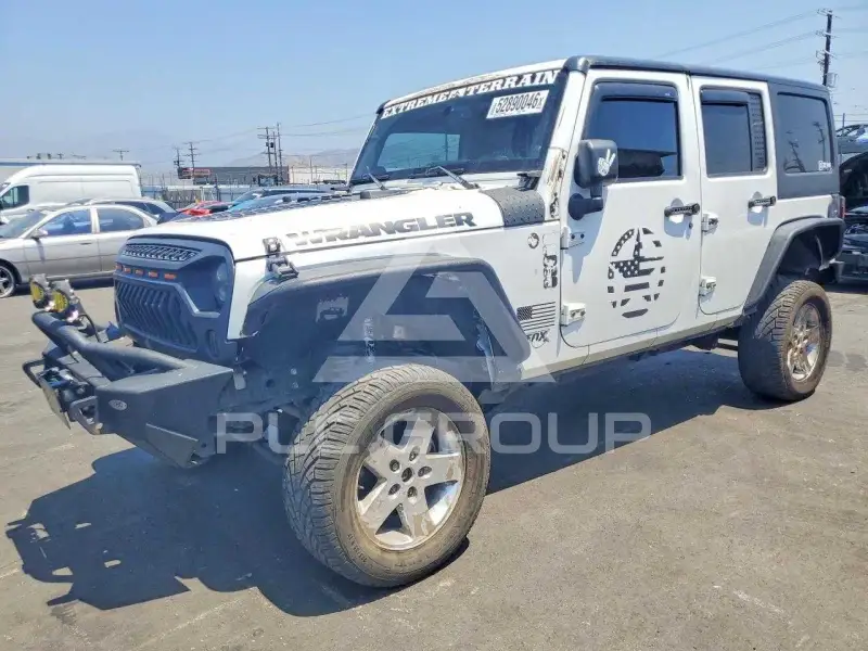 2013 Jeep WRANGLER фото