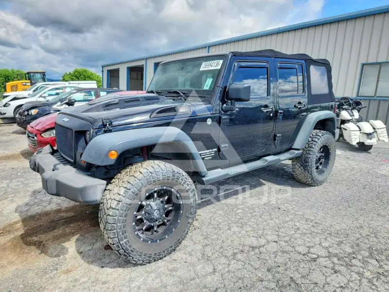 2013 Jeep WRANGLER фото