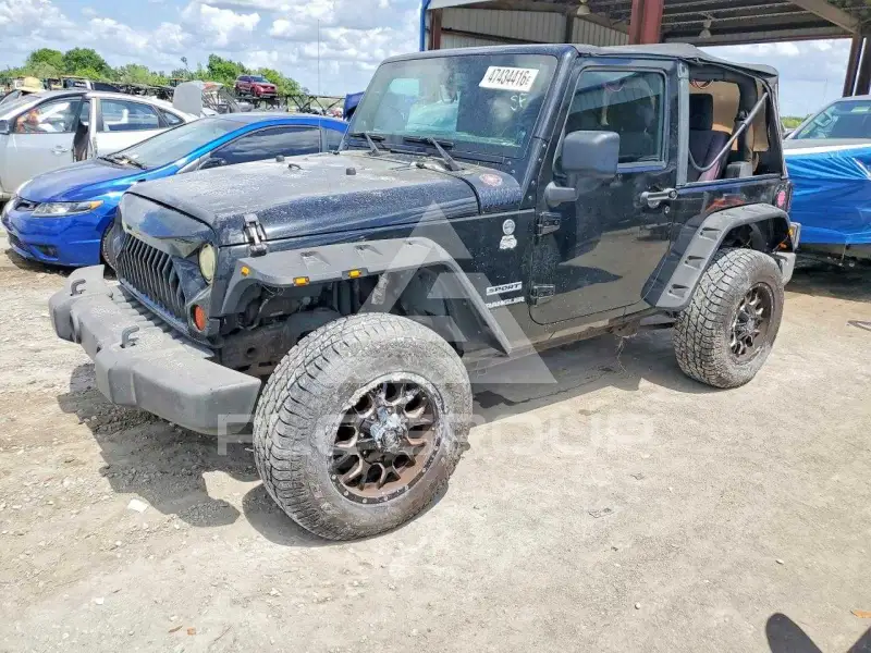 2013 Jeep WRANGLER фото