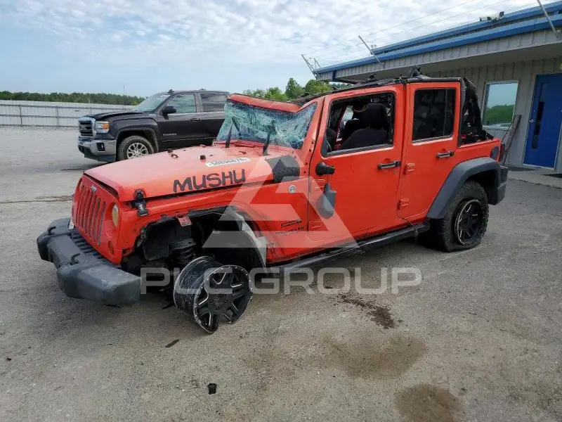 2013 Jeep WRANGLER фото