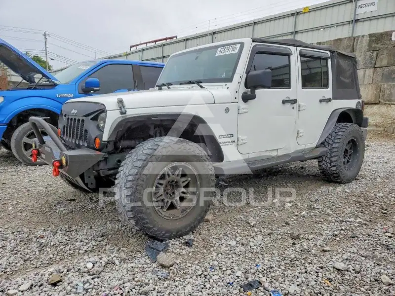 2013 Jeep WRANGLER фото