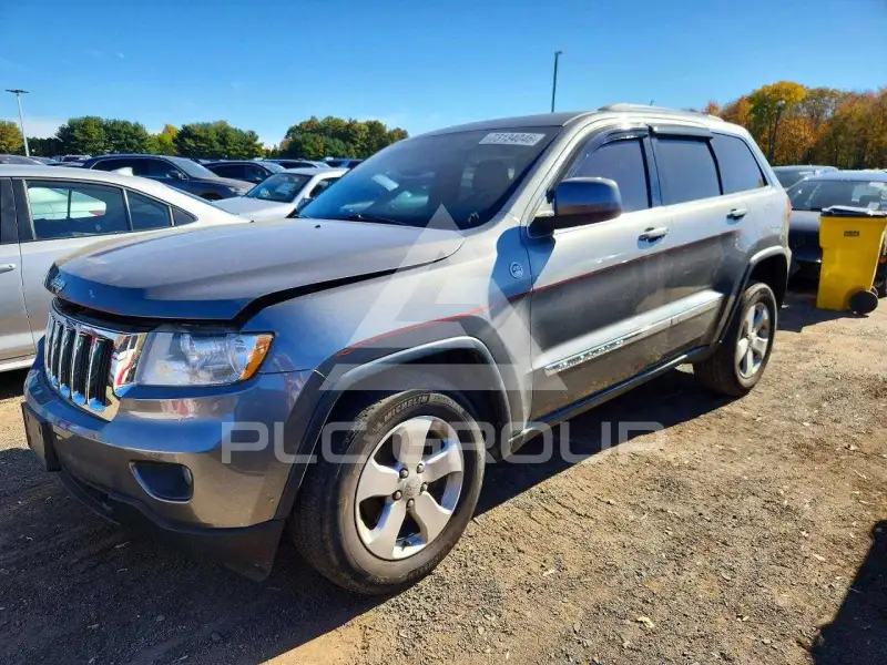 2013 Jeep CHEROKEE фото
