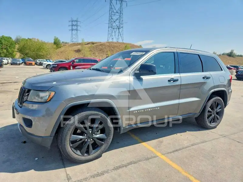 2013 Jeep CHEROKEE photo