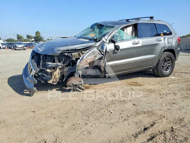 2013 Jeep CHEROKEE photo