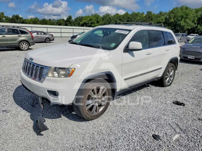 2013 Jeep CHEROKEE photo