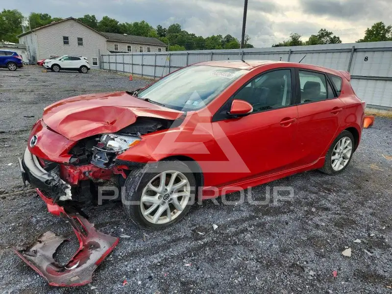 2013 Mazda 3 фото