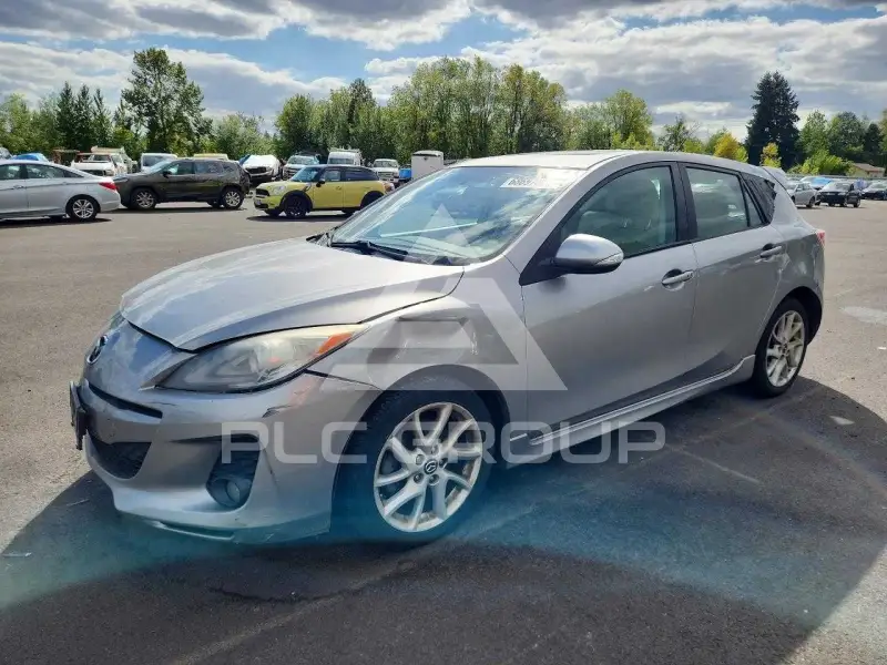 2013 Mazda 3 фото