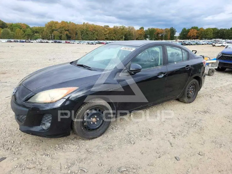2013 Mazda 3 фото