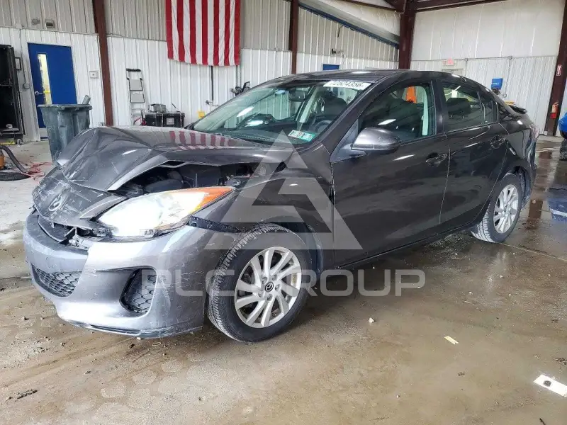 2013 Mazda 3 фото