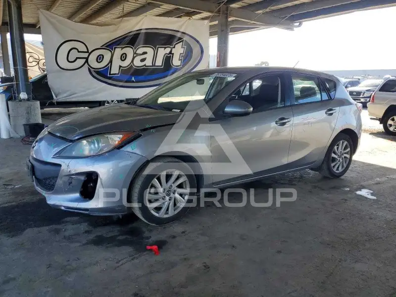 2013 Mazda 3 фото