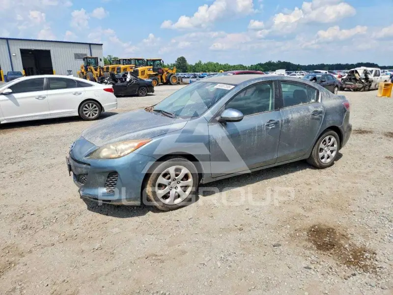 2013 Mazda 3 фото
