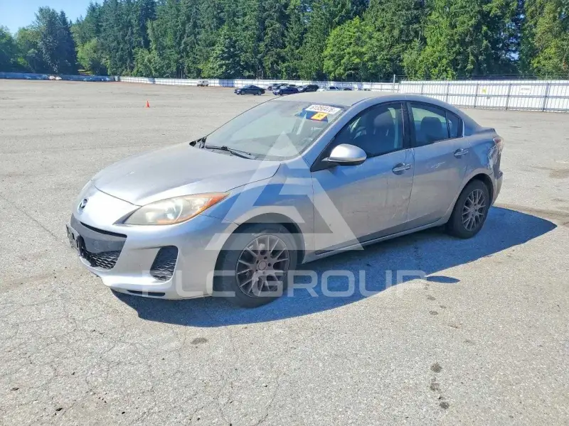 2013 Mazda 3 фото
