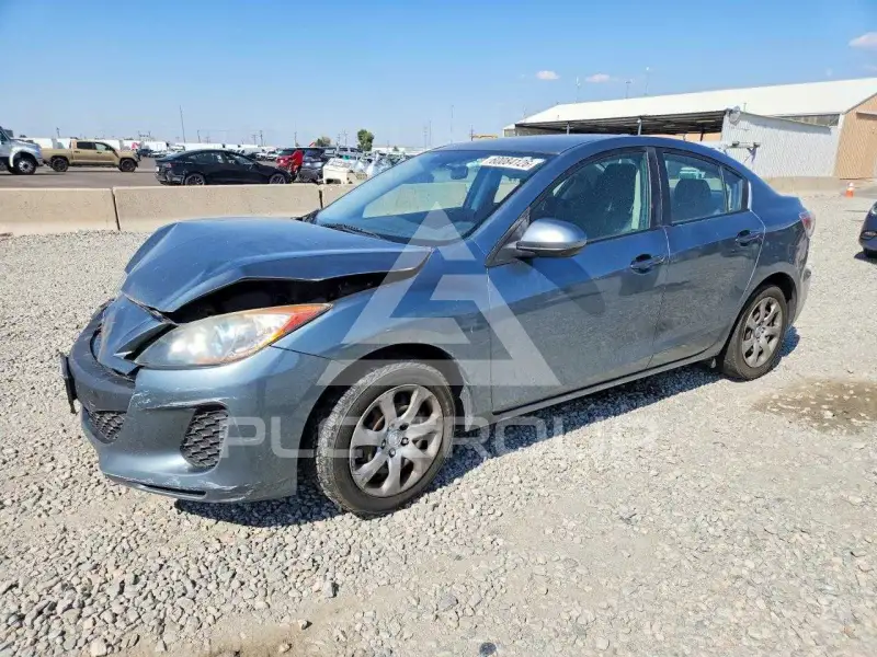 2013 Mazda 3 фото