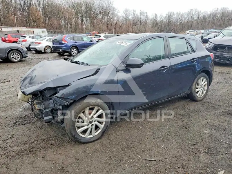 2013 Mazda 3 фото
