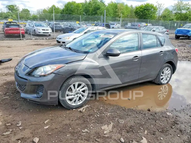 2013 Mazda 3 фото