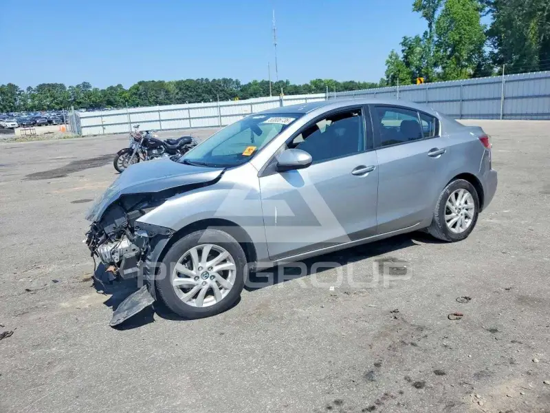2013 Mazda 3 фото