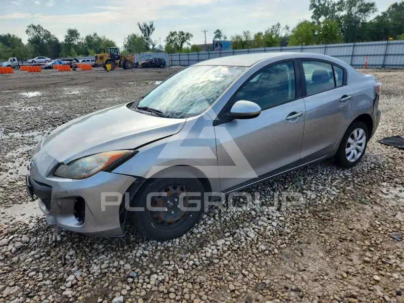 2013 Mazda 3 фото