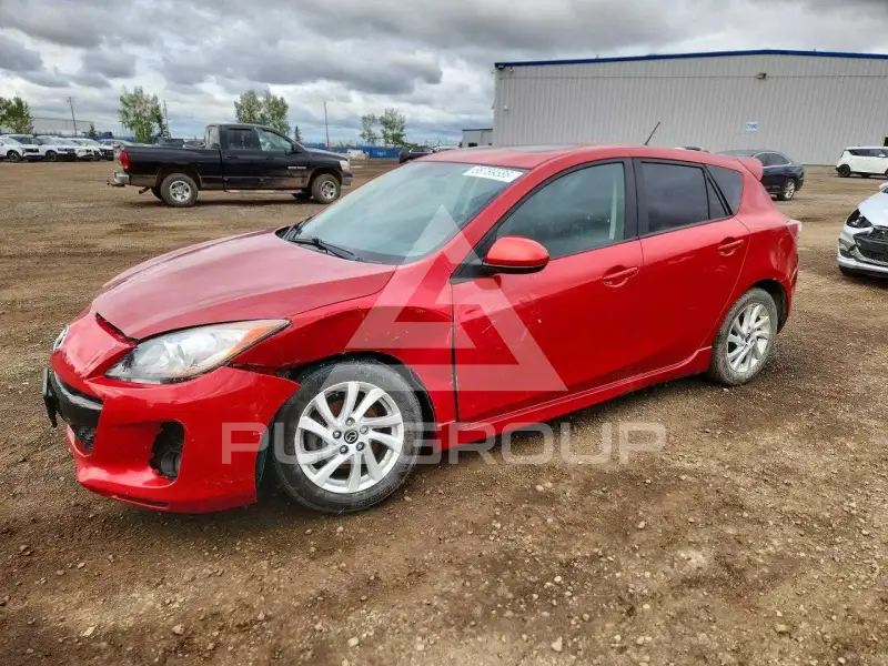 2013 Mazda 3 photo