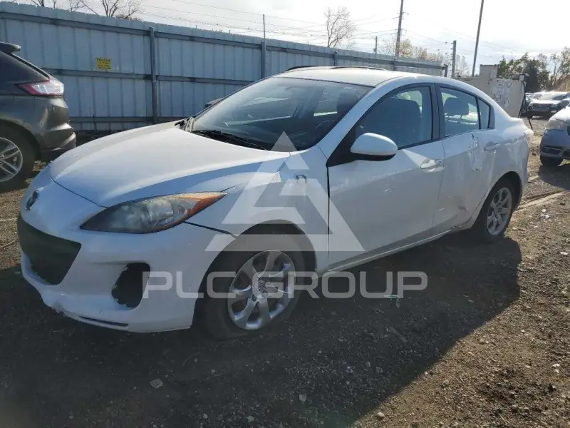 2013 Mazda 3 photo