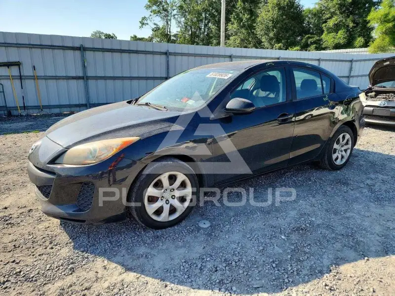 2013 Mazda 3 фото