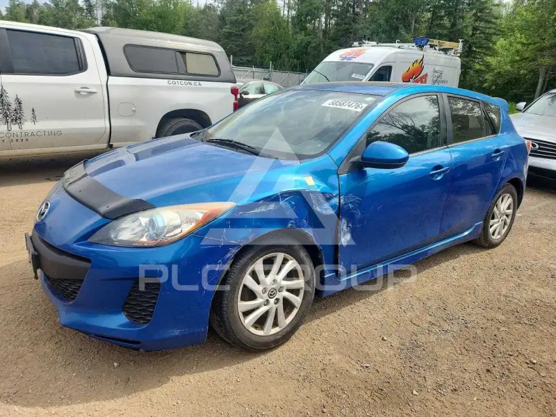 2013 Mazda 3 photo