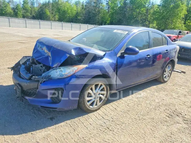 2013 Mazda 3 photo