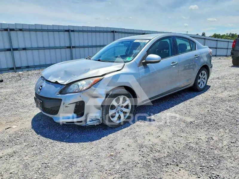 2013 Mazda 3 фото