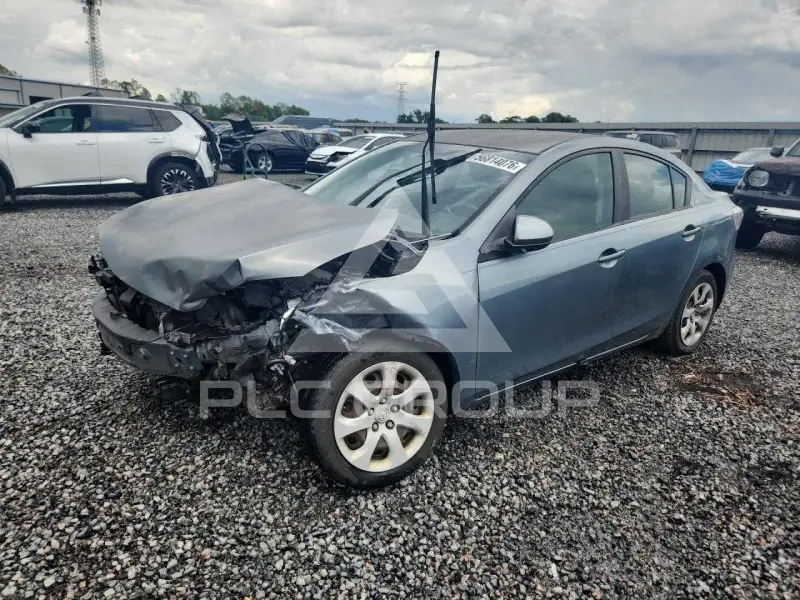 2013 Mazda 3 фото