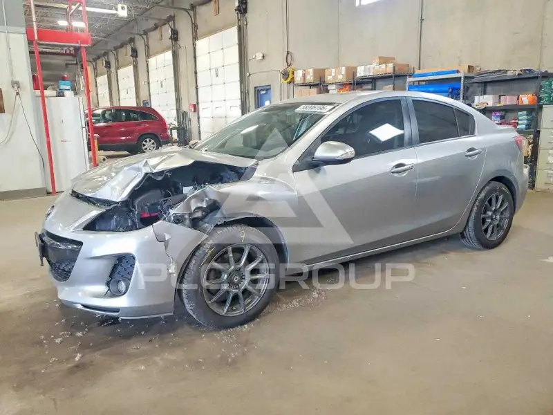 2013 Mazda 3 фото