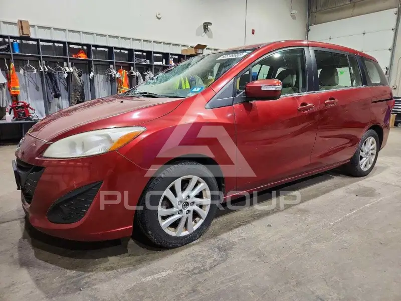 2013 Mazda 5 photo