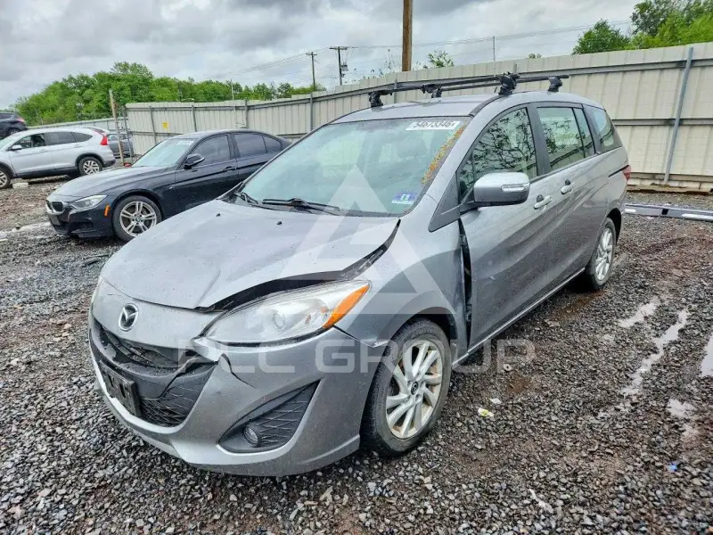 2013 Mazda 5 photo