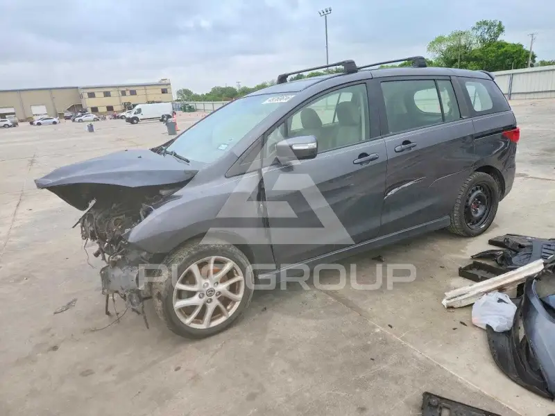 2013 Mazda 5 photo